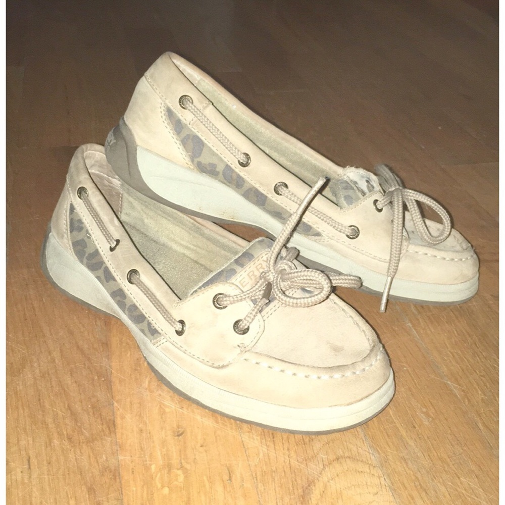 (5/$30) top sider Sperry boat shoes (W) 5.5 (kids) 3